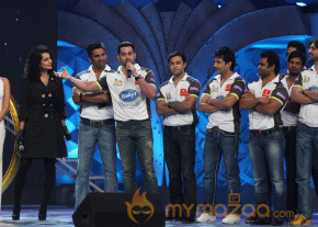 CCL Season 3 Curtain Raiser Pics photo 2