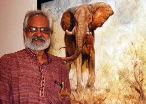 Celebrities At Painting Exbhition Photos photo 12