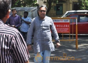 Celebrities Pay Last Respects to Actress Jyothilakshmi  photo 8