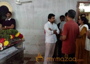 Celebrities Pays Last Respects To Vietnam Veedu Sundaram photo 12