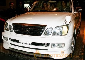 Celebs and Their cars photo 9