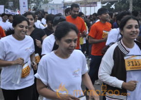 Celebs at 10 K Run Event Photos photo 30