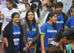 Celebs at 10 K Run Event Photos photo 59