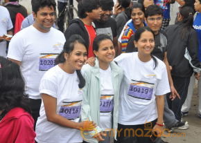 Celebs at 10 K Run Event Photos photo 10