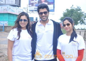 Celebs at 10 K Run Event Photos photo 56