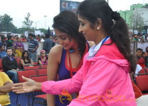Celebs at 10 K Run Event Photos photo 33