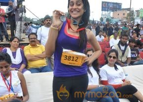 Celebs at 10 K Run Event Photos photo 25