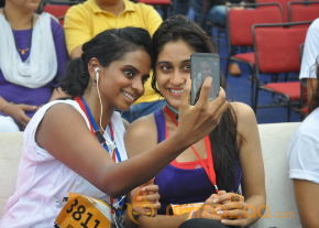 Celebs at 10 K Run Event Photos photo 65