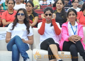 Celebs at 10 K Run Event Photos photo 2