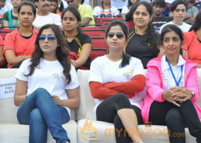 Celebs at 10 K Run Event Photos photo 42