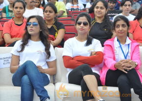 Celebs at 10 K Run Event Photos photo 29