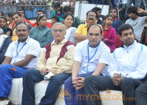 Celebs at 10 K Run Event Photos photo 32