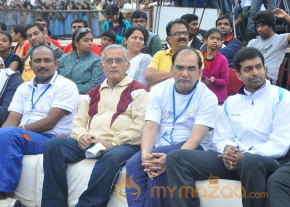 Celebs at 10 K Run Event Photos photo 26