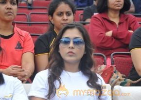 Celebs at 10 K Run Event Photos photo 80