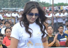 Celebs at 10 K Run Event Photos photo 19
