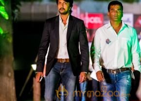 Celebs at CCL Season 4 Launch Photos photo 28