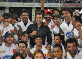 Chennai Rhinos Vs Mumbai Heroes CCL 3 Match Gallery photo 21