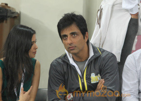 Chennai Rhinos Vs Mumbai Heroes CCL 3 Match Gallery photo 38