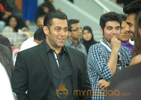 Chennai Rhinos Vs Mumbai Heroes CCL 3 Match Gallery photo 47