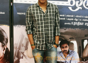 Chennaiyil Oru Naal Premiere Show Photo Gallery  photo 27