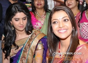 Deeksha Seth Kajal Agarwal at Kalamandir Showroom Launch photos photo 2