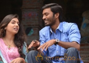 Dhanush Nazriya Nazim in Naiyandi Movie Stills photo 10