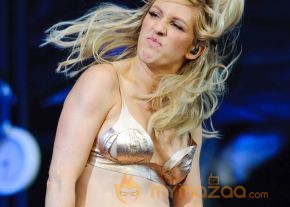 Ellie Goulding Performs at Glastonbury Festival photo 8