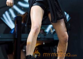 Ellie Goulding Performs at Glastonbury Festival