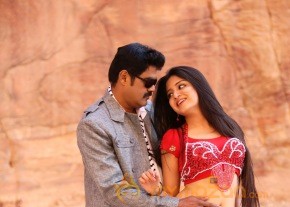 En Vazhi Thani vazhi Movie Latest Stills photo 4
