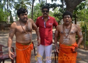 En Vazhi Thani Vazhi Movie New Stills photo 13