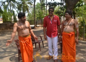 En Vazhi Thani Vazhi Movie New Stills photo 31
