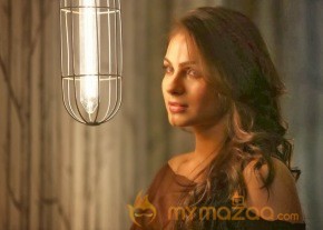 Endrendrum Punnagai Movie New Stills photo 32