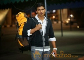 Endrendrum Punnagai Movie New Stills photo 3