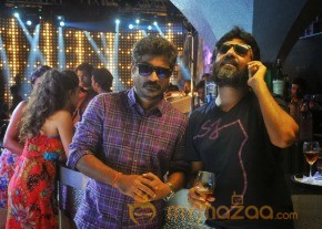 Endrendrum Punnagai Movie New Stills photo 29