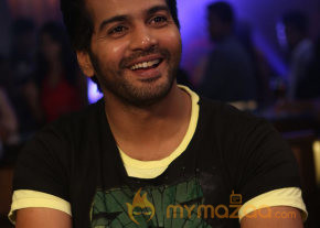 Endrendrum Punnagai Movie Stills photo 29