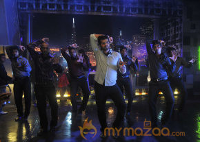 Endrendrum Punnagai Movie Stills photo 15
