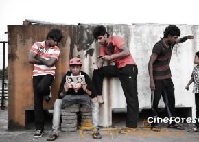 Endrendrum Punnagai Tamil Movie Stills photo 12