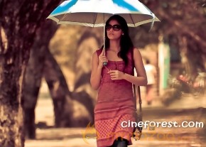 Endrendrum Punnagai Tamil Movie Stills photo 14