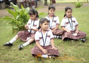 Enna Satham Intha Neram Movie Stills photo 5