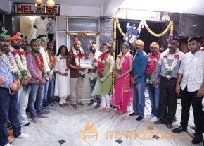 Ennaku Vaaitha Adimaigal Movie Pooja