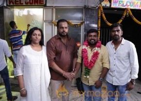 Ennaku Vaaitha Adimaigal Movie Pooja photo 10
