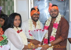 Ennaku Vaaitha Adimaigal Movie Pooja photo 19