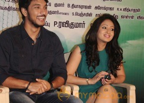 Ennamo Edho Movie Press Meet Photos photo 74