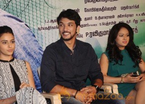 Ennamo Edho Movie Press Meet Photos photo 63