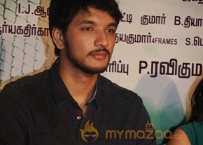 Ennamo Edho Movie Press Meet Photos photo 2
