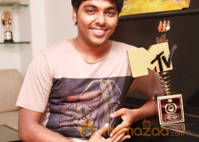 GV Prakash Kumar got MTV Award Photos 