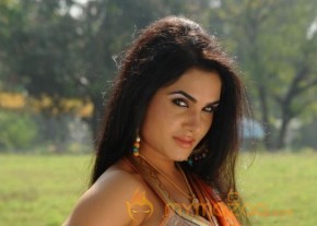 Half Boil Moive Hot Stills photo 25