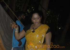 Hogenakkal Movie Olocation Stills photo 11