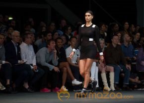 Irina Shayk at the Givenchy Fashion Show  photo 3