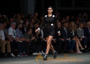 Irina Shayk at the Givenchy Fashion Show  photo 2